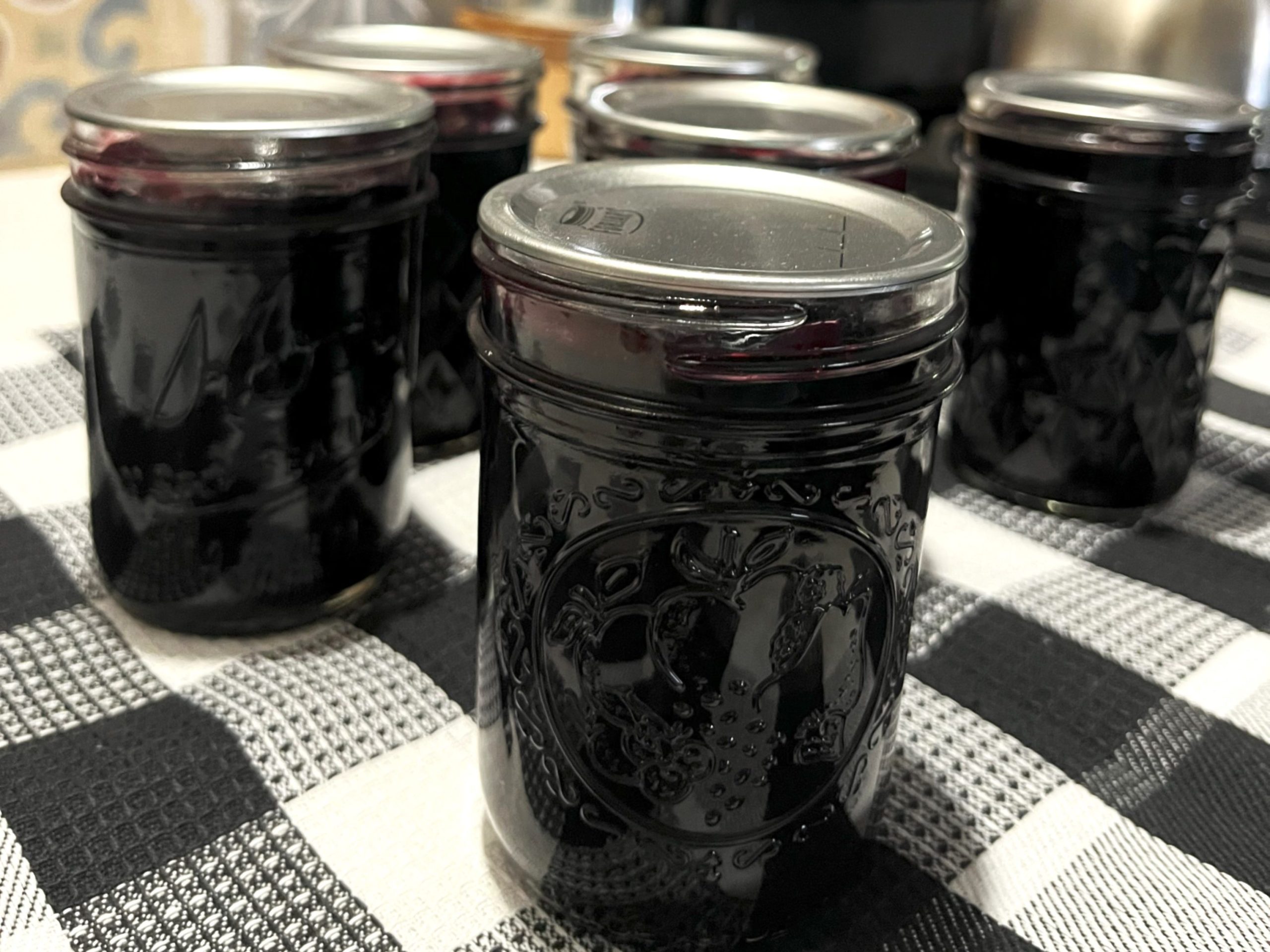 Mason jar of blueberry jam